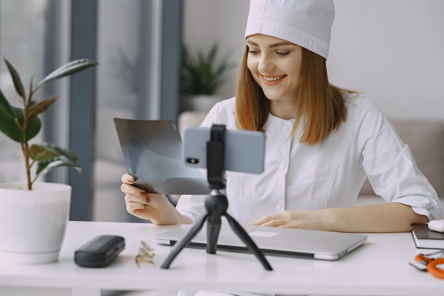 Видео о специалисте